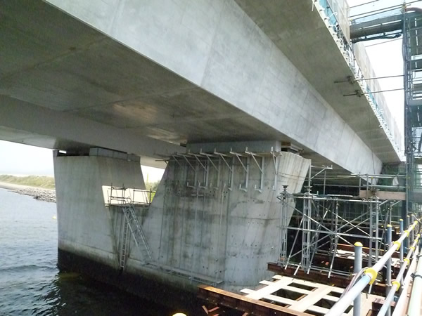 志々水跨線橋工事